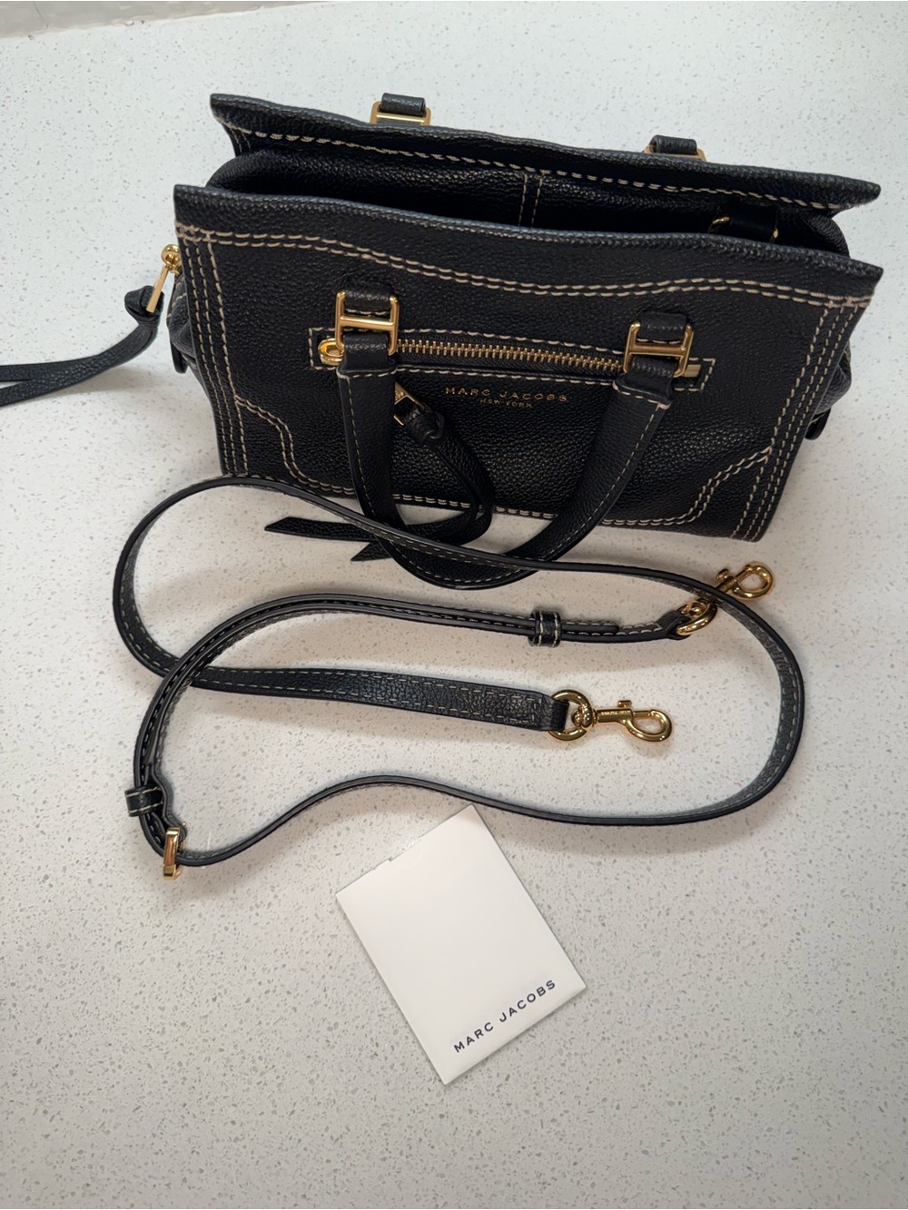 Marc Jacobs Small Black Pebbled Leather Gold Hardware Handbag - Picture 6 of 10